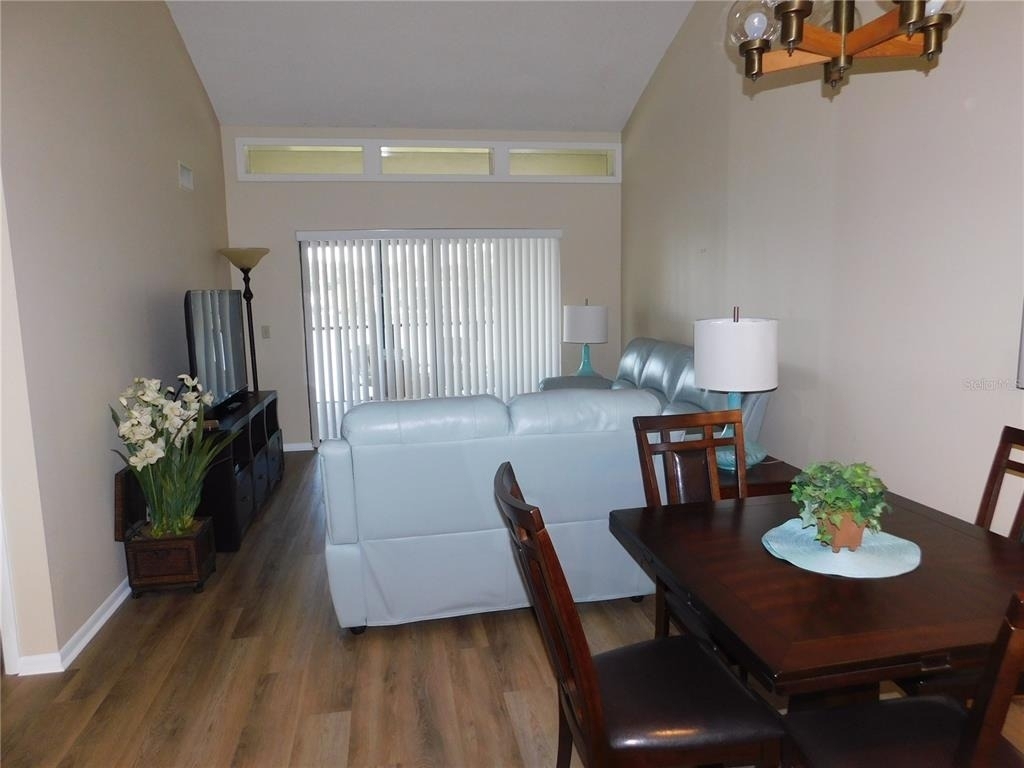 250 Woodlake Wynde - Photo 2
