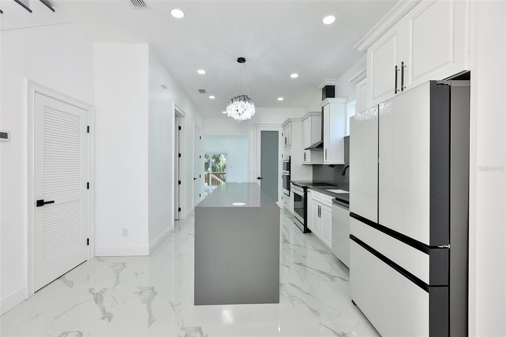 2816 Corrine Street - Photo 8