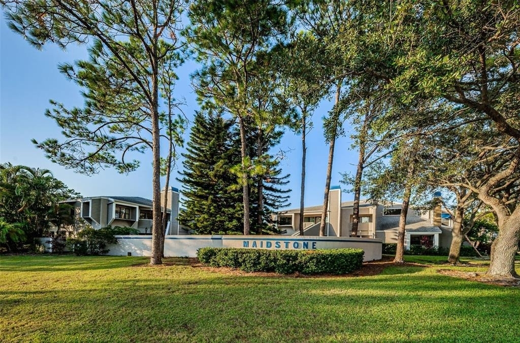 10626 Longwood Drive - Photo 40