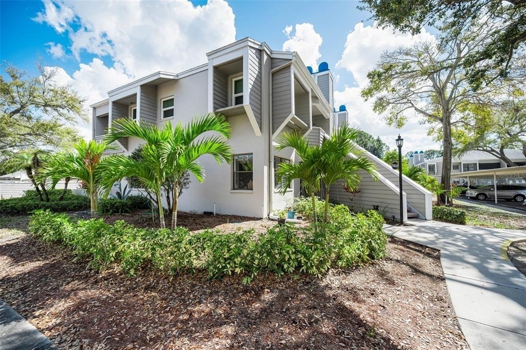10626 Longwood Drive - Photo 52