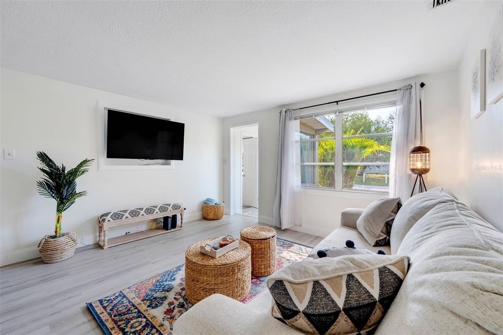 11919 102nd Street - Photo 10