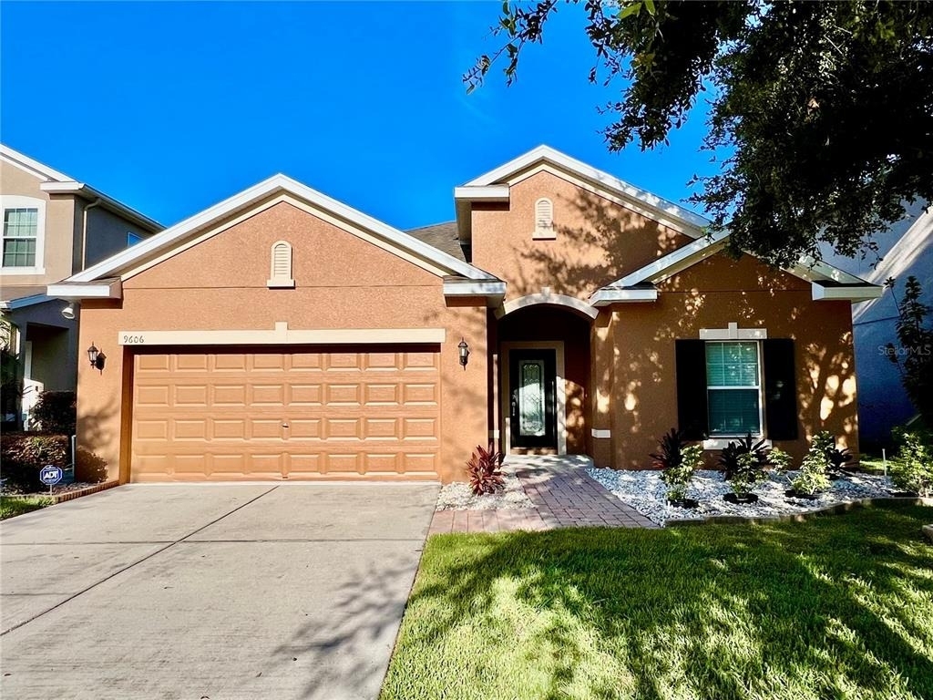 9606 Oak Glade Avenue - Photo 0