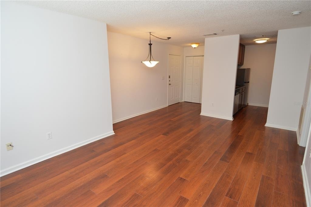 11901 4th Street N - Photo 4