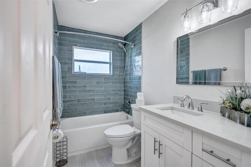 504 7th Street Se - Photo 15