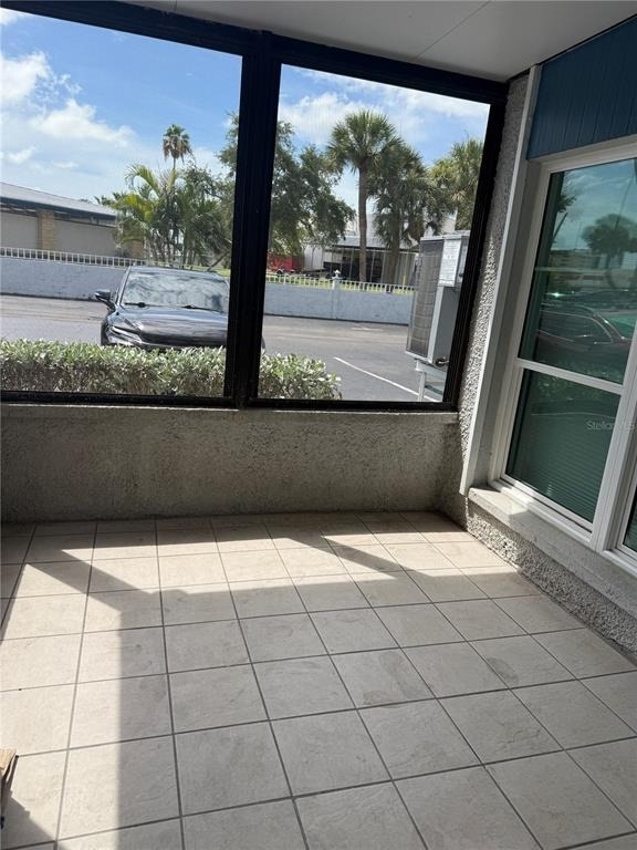 171 Medallion Boulevard - Photo 1