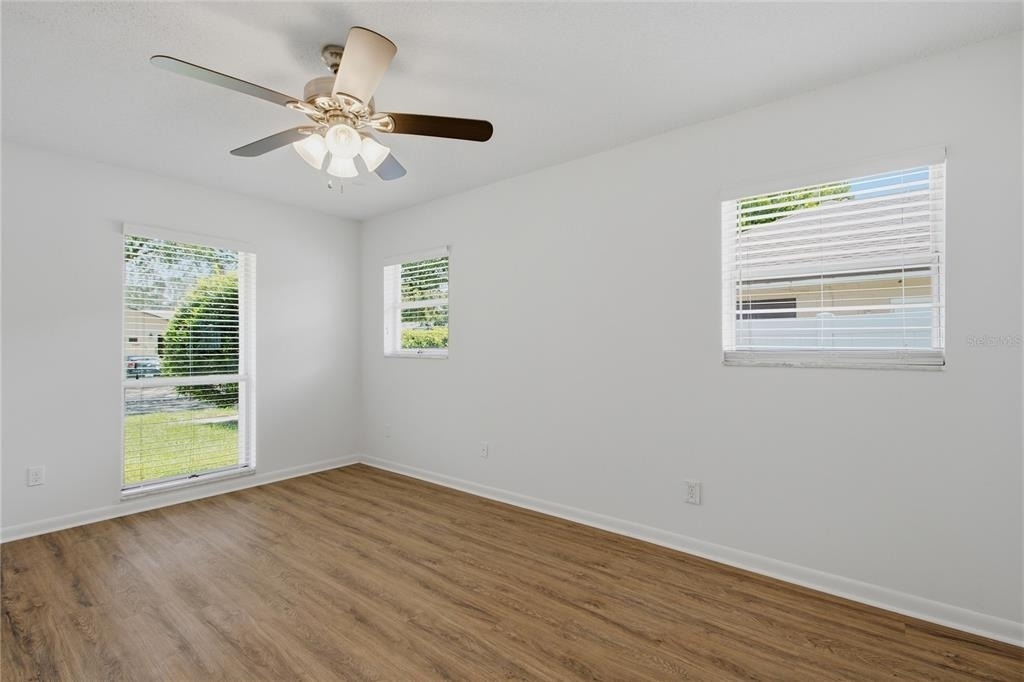 2028 Sussex Road - Photo 11