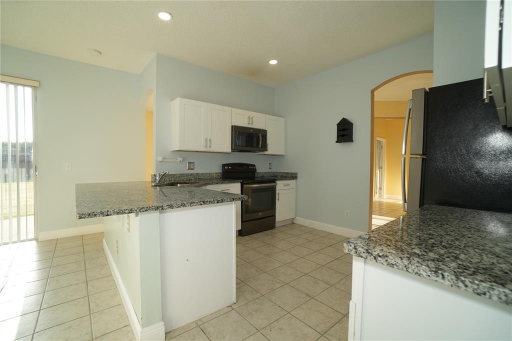 2560 Sage Drive W - Photo 8