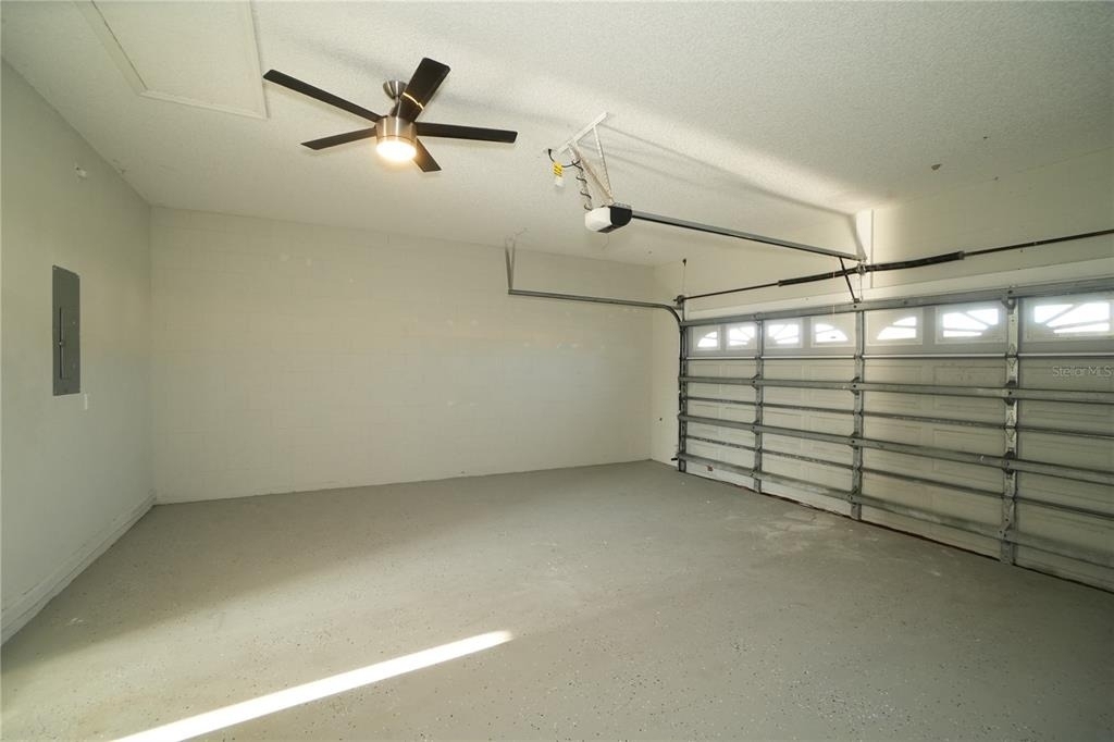 2560 Sage Drive W - Photo 16