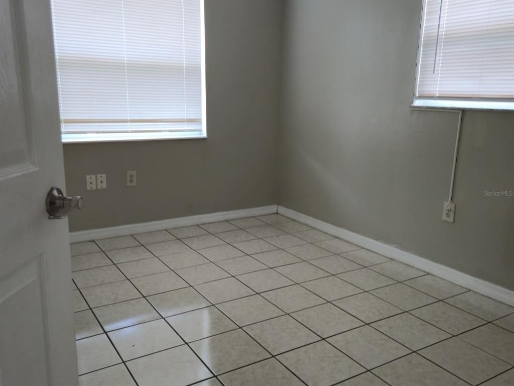 727 Michigan Court - Photo 4