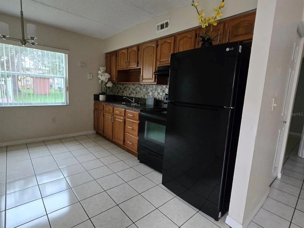 727 Michigan Court - Photo 2