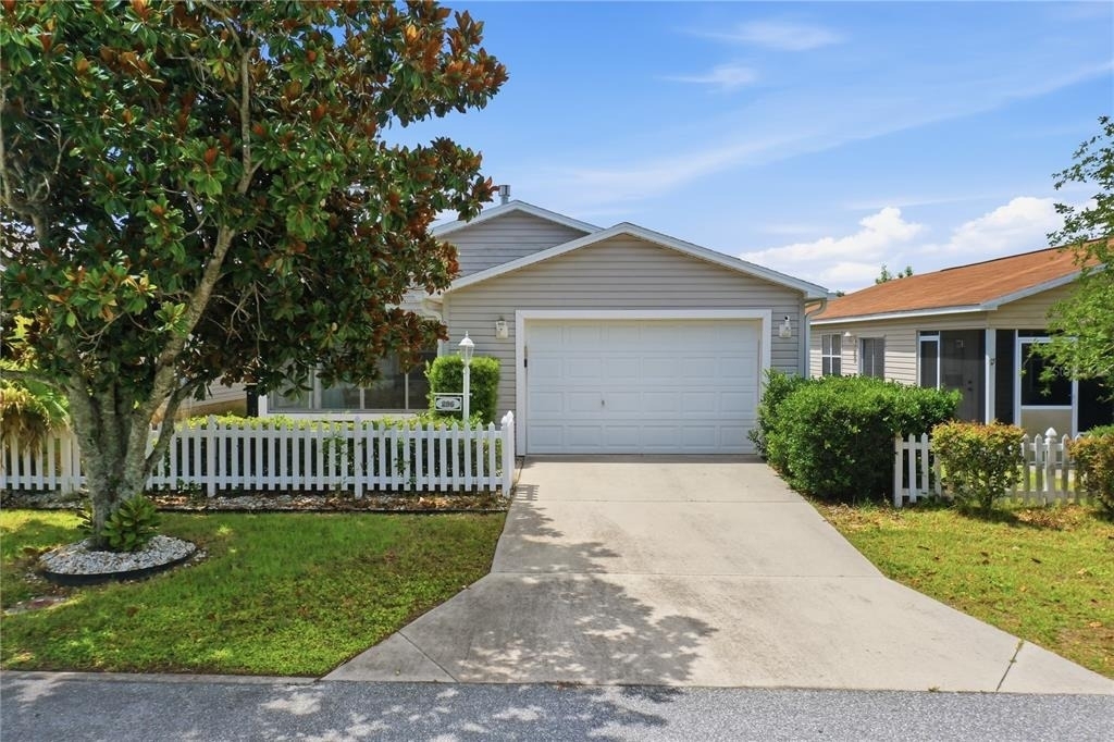 296 Emmalee Place - Photo 0