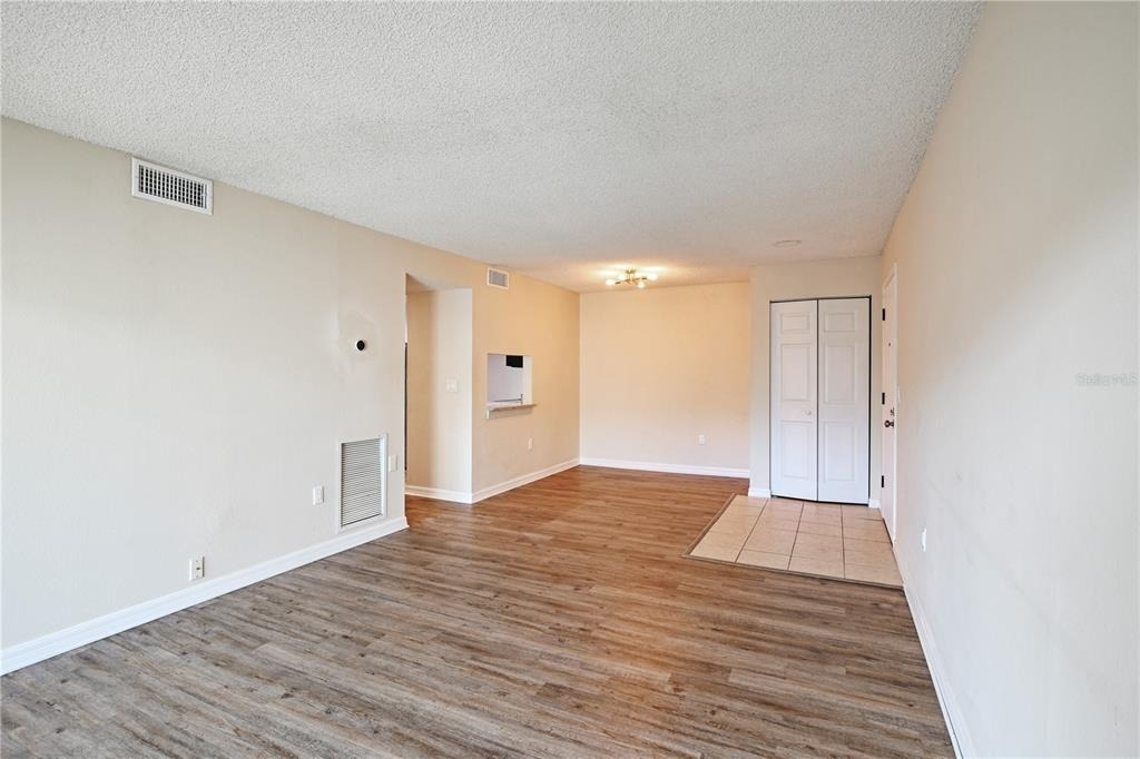 3282 S Semoran Boulevard - Photo 2