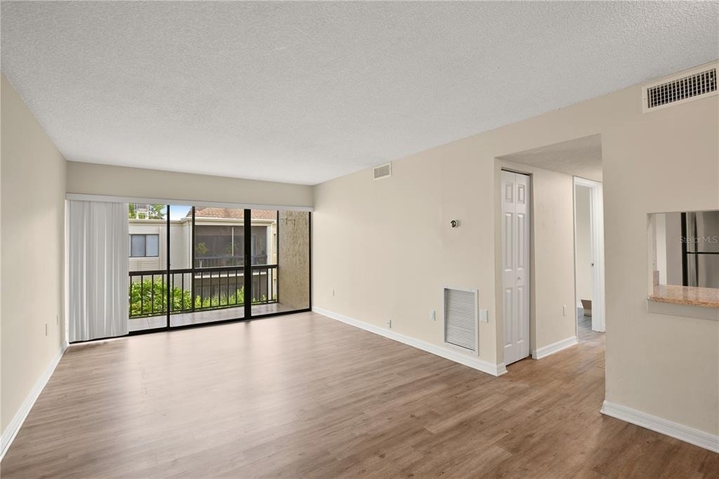 3282 S Semoran Boulevard - Photo 3