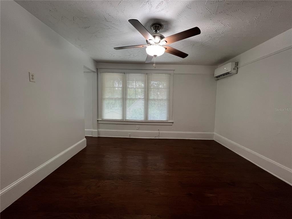 510 E Jackson St - Photo 1
