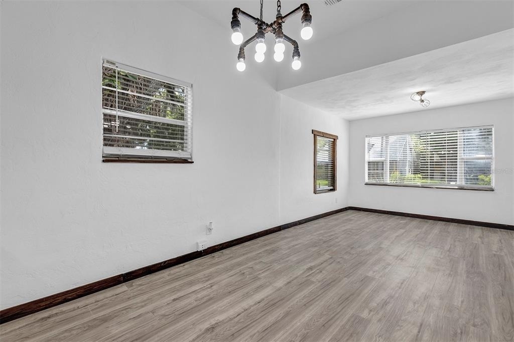 611 Marion Street - Photo 11
