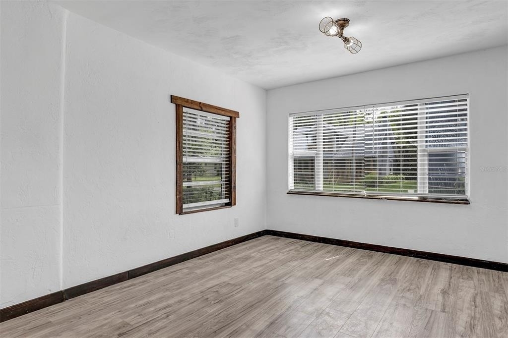 611 Marion Street - Photo 15