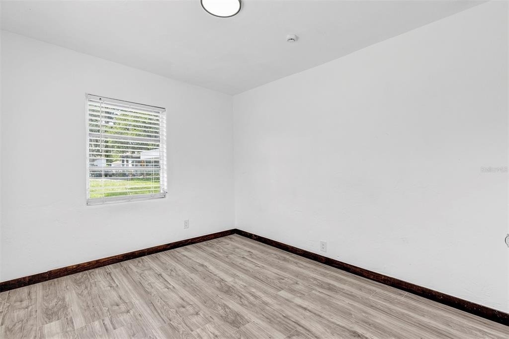 611 Marion Street - Photo 2