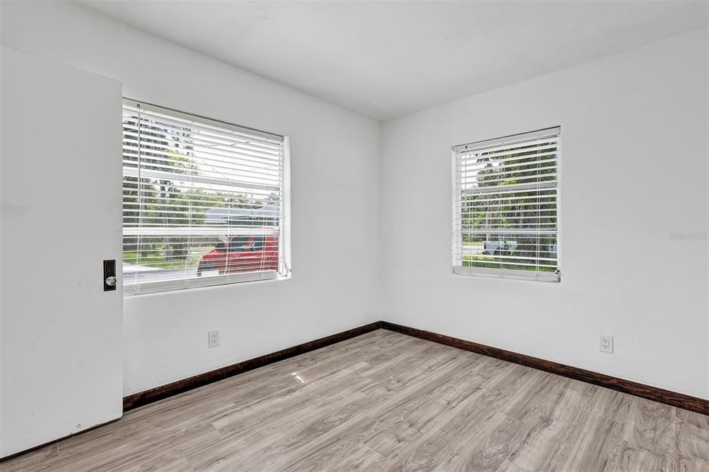 611 Marion Street - Photo 5