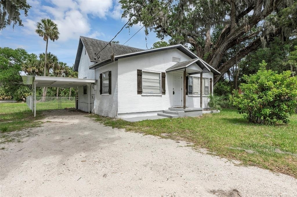 611 Marion Street - Photo 0