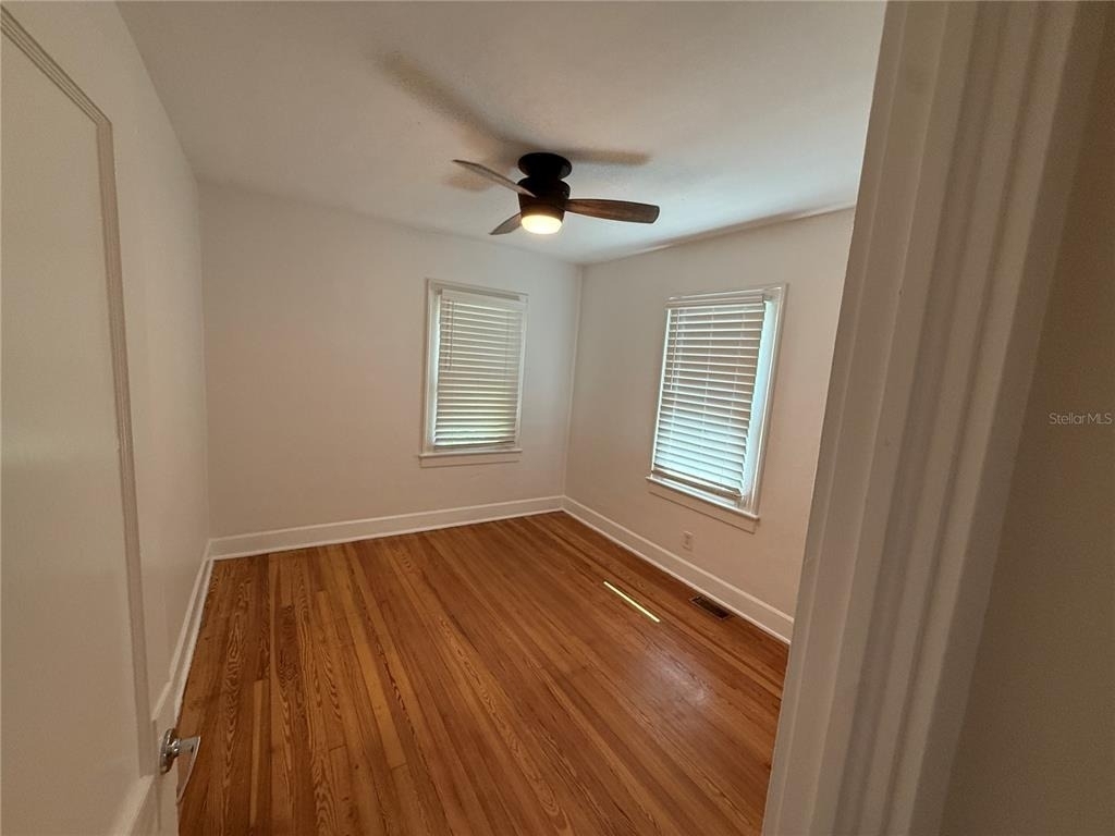 534 W Osceola Street - Photo 12