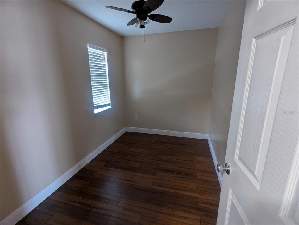 1628 Strthmore Circle - Photo 2