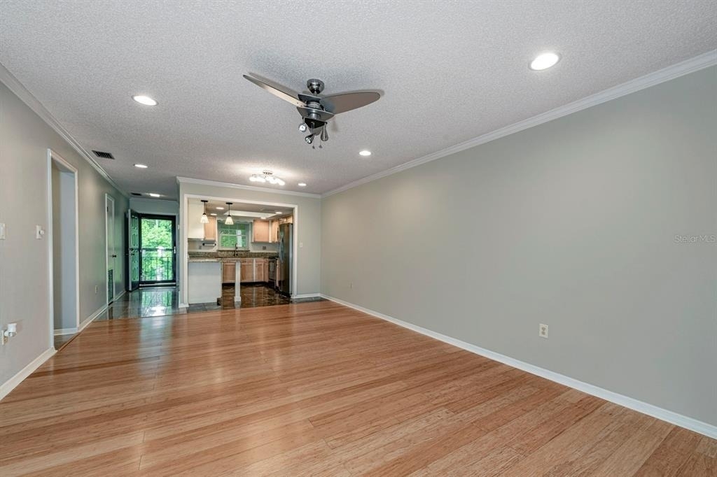 110 N Tremain Street - Photo 7
