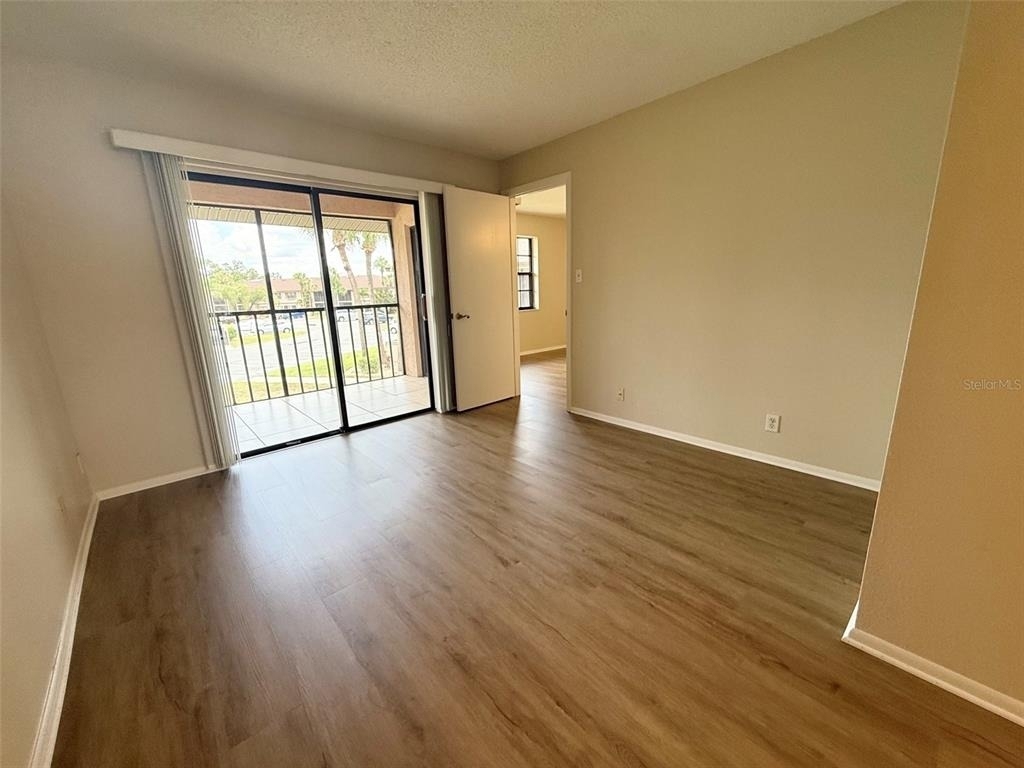 19505 Quesada Avenue - Photo 9
