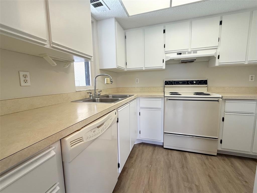 19505 Quesada Avenue - Photo 4