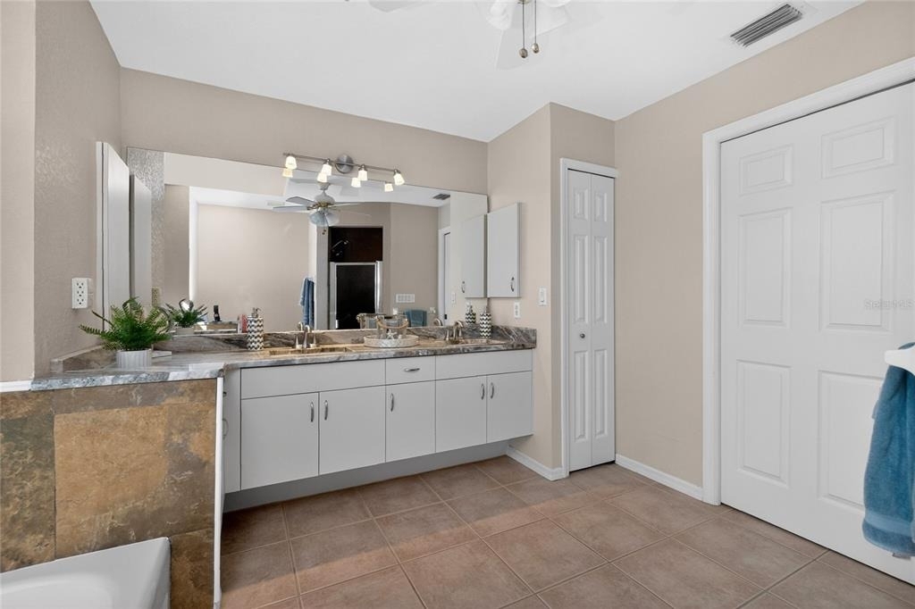 1112 Muscovie Court - Photo 18