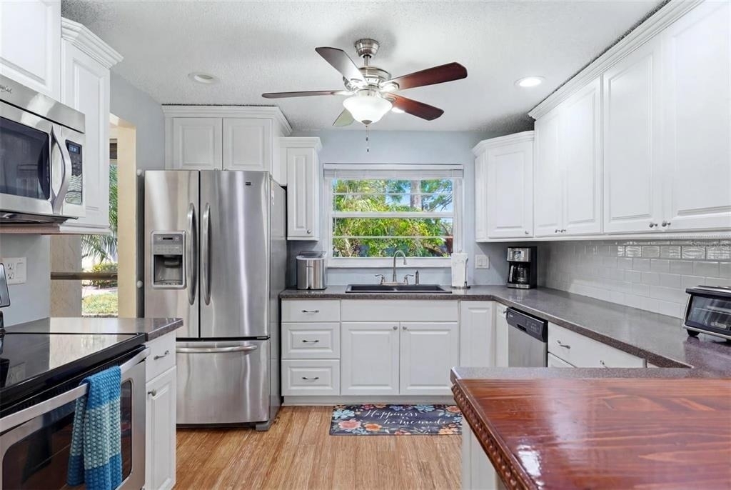3663 Longmeadow - Photo 7