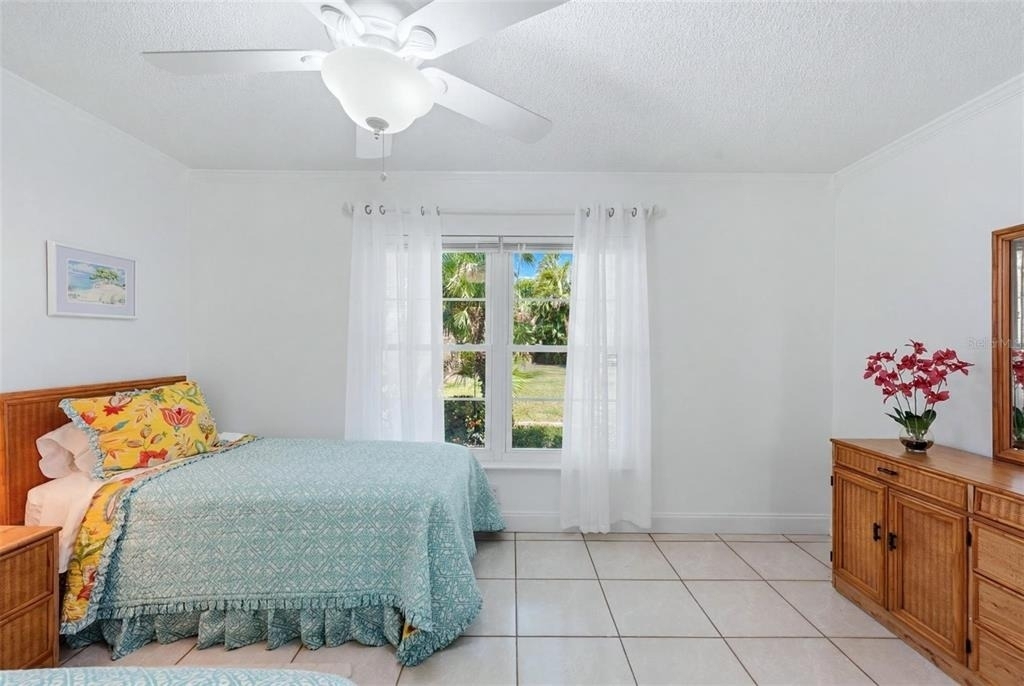 3663 Longmeadow - Photo 20