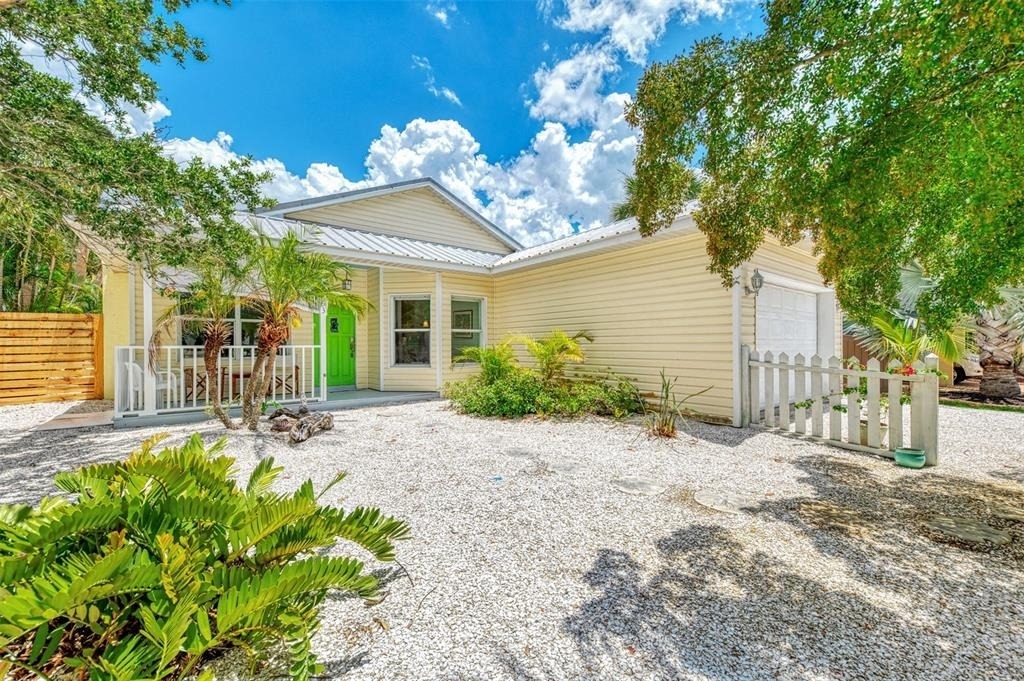5253 Avenida Del Mare - Photo 0