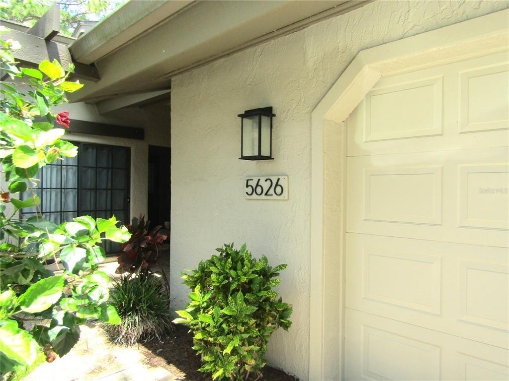 5626 Pipers Waite - Photo 1