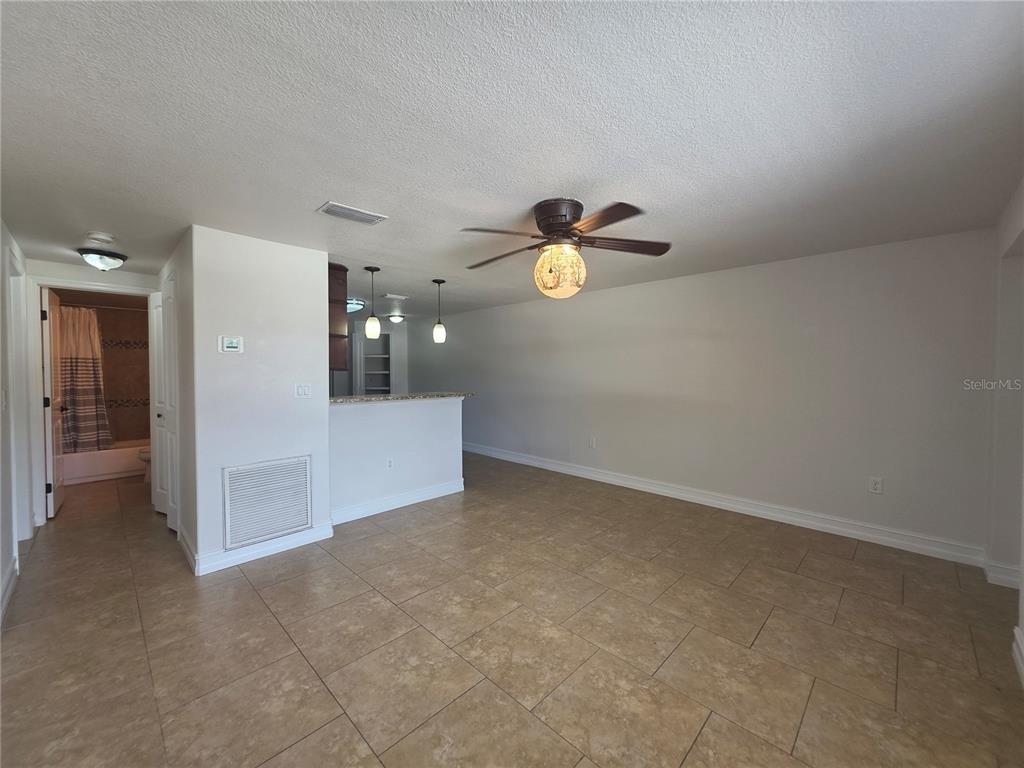 15532 Chamberlain Boulevard - Photo 1