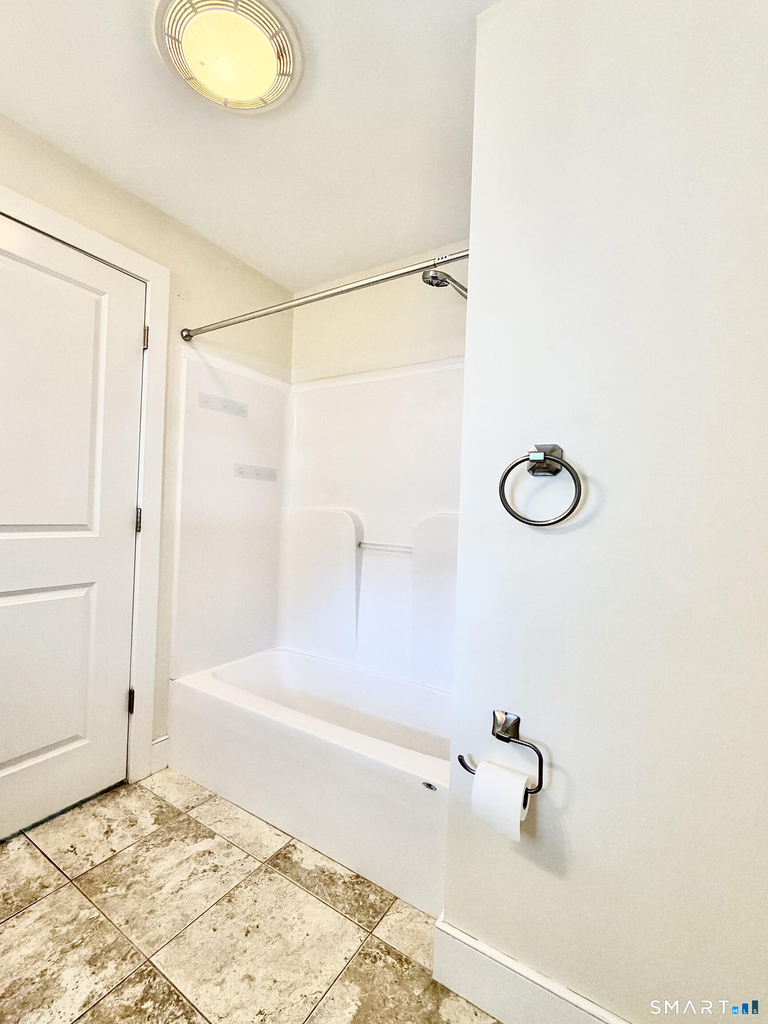 18 Center Street - Photo 16