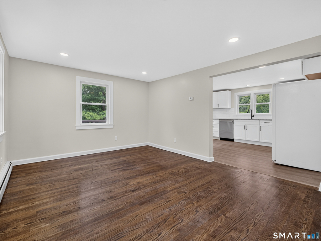 1039 North Road - Photo 6
