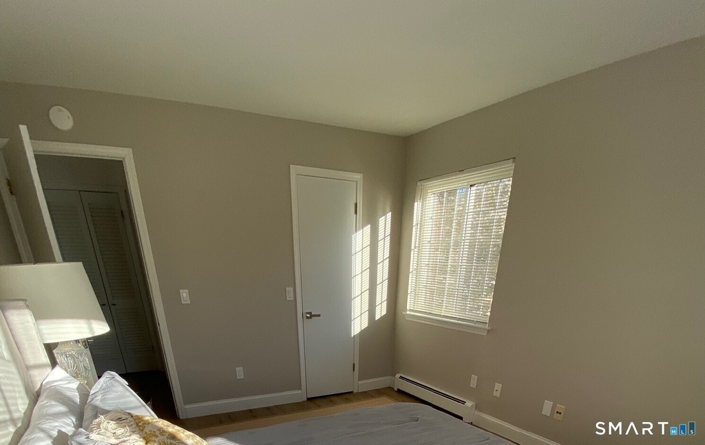 6 Canterbury Court - Photo 7