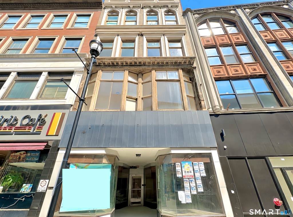105 Bank Street - Photo 7