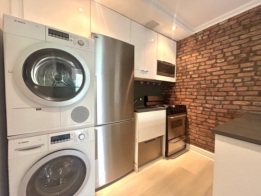 East 5th Street - Photo 1