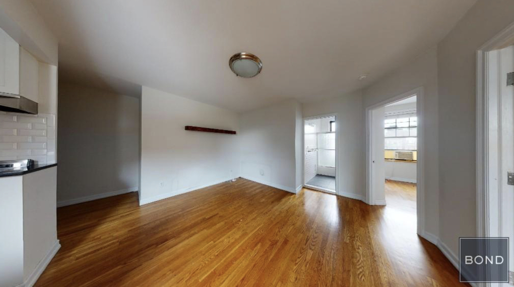 240 Waverly Place - Photo 1