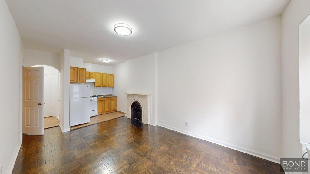147 East 72nd Street  - Photo 0