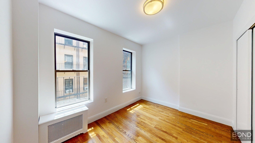East 89th Street and 3rd avenue (Address On Request) - Photo 2