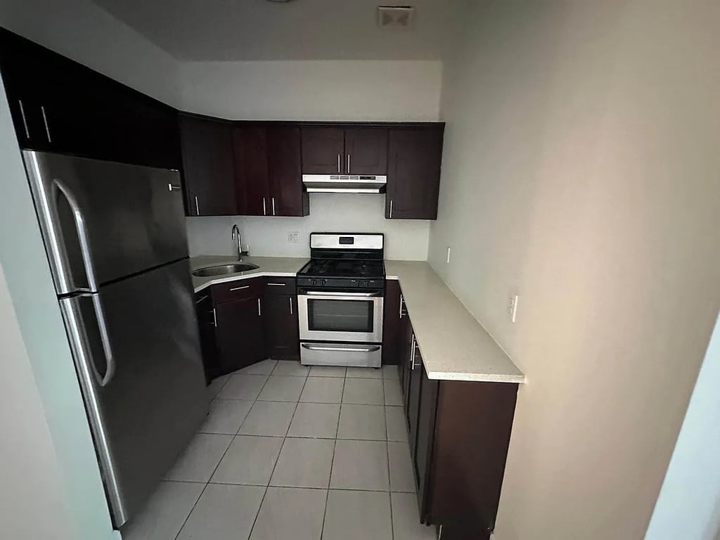 72 Buffalo Avenue - Photo 2