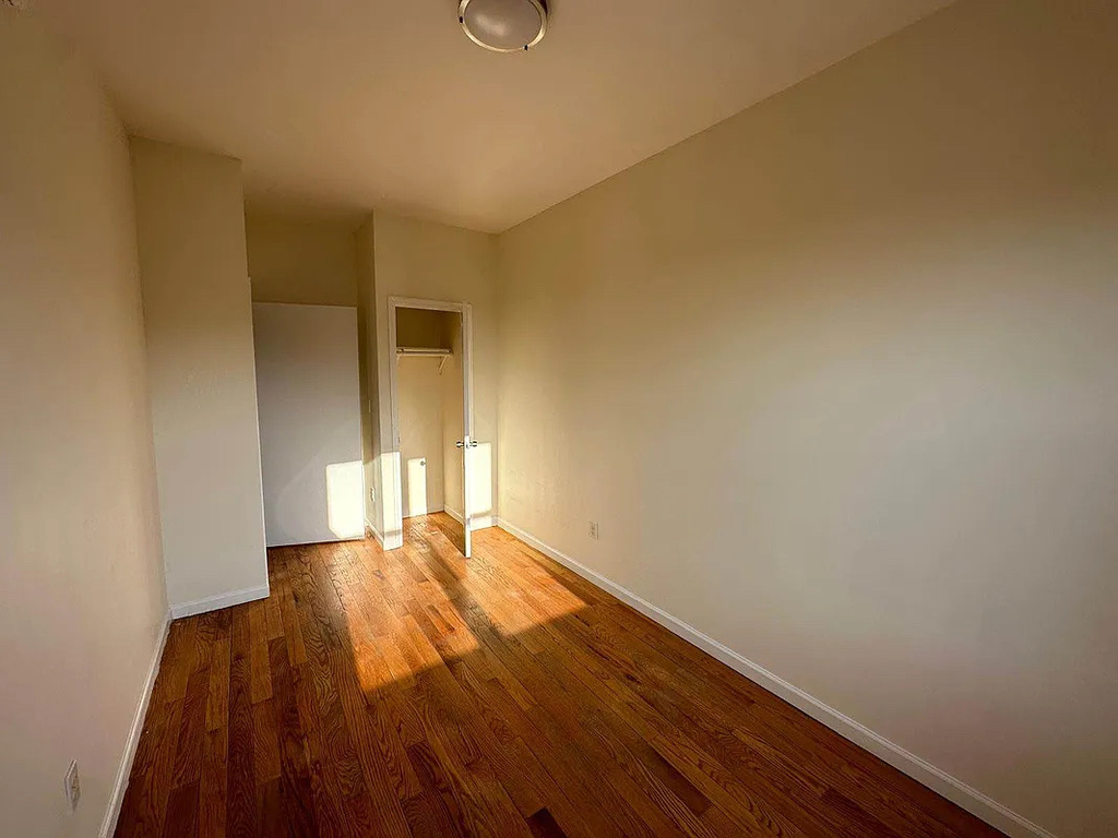 72 Buffalo Avenue - Photo 5