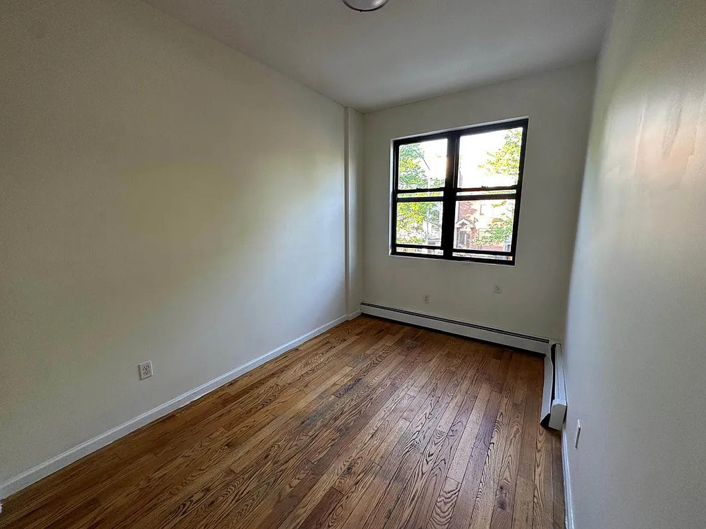 72 Buffalo Avenue - Photo 3