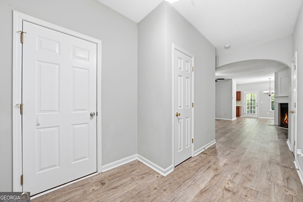 5682 Lawley Drive - Photo 4