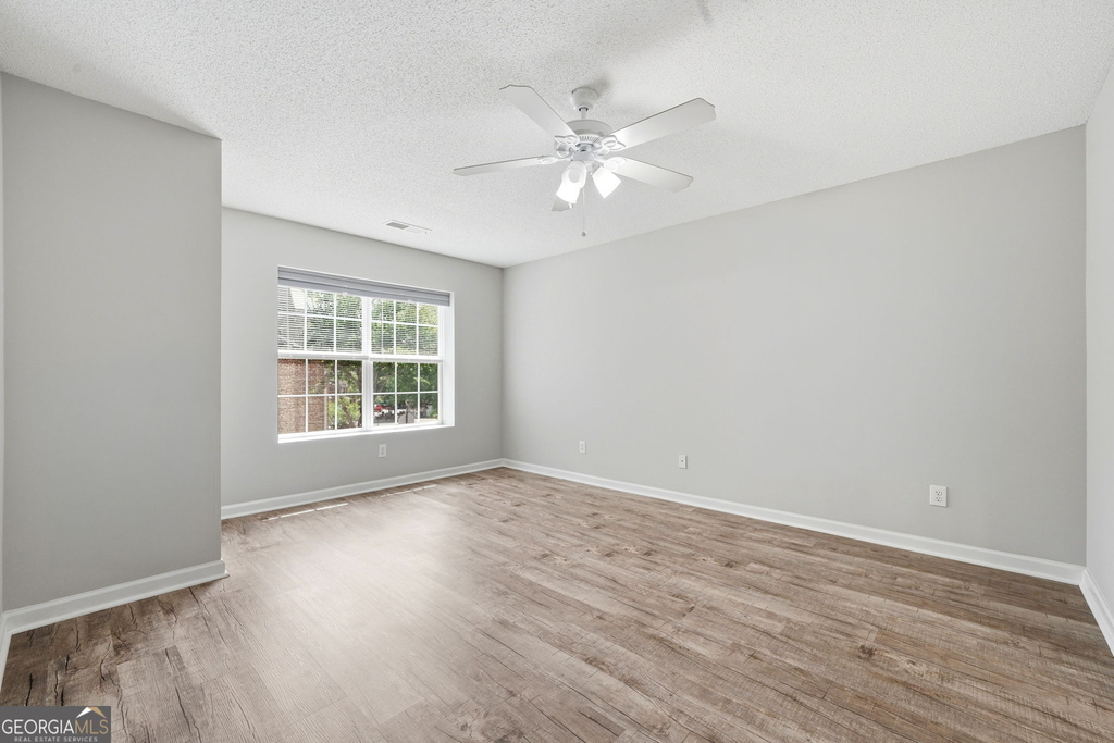 5682 Lawley Drive - Photo 23