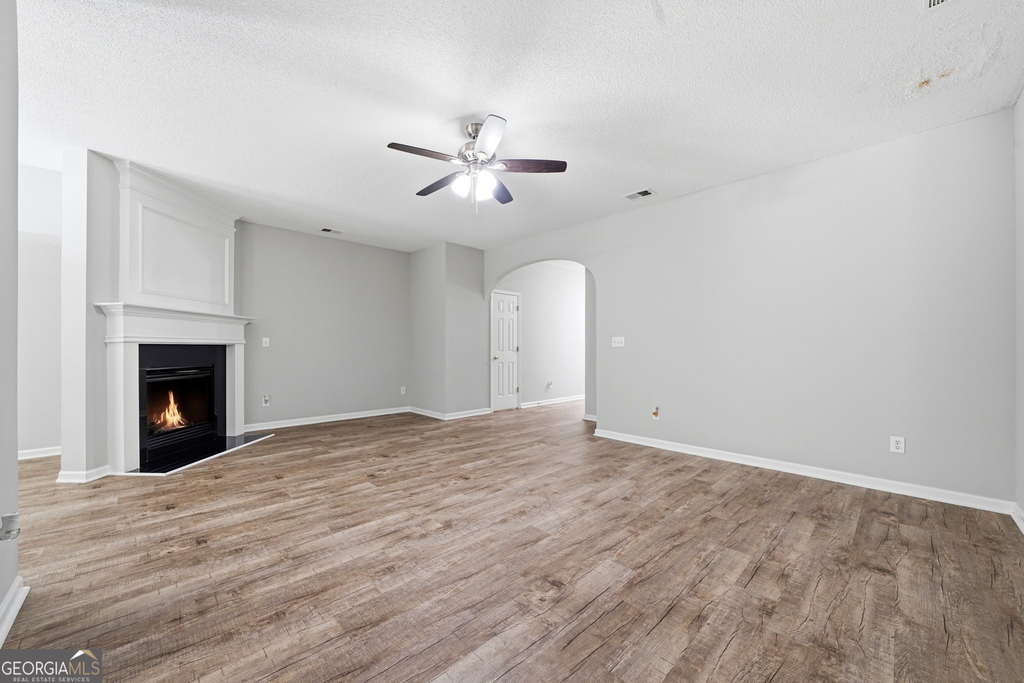 5682 Lawley Drive - Photo 8