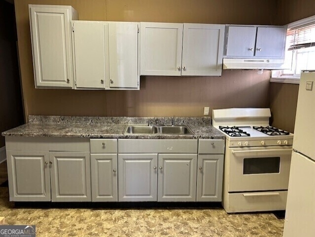 94 Vine Street Nw - Photo 1