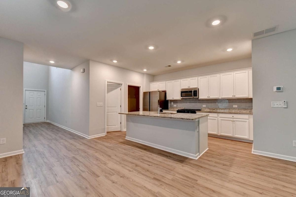 175 Grey Falcon Avenue - Photo 9